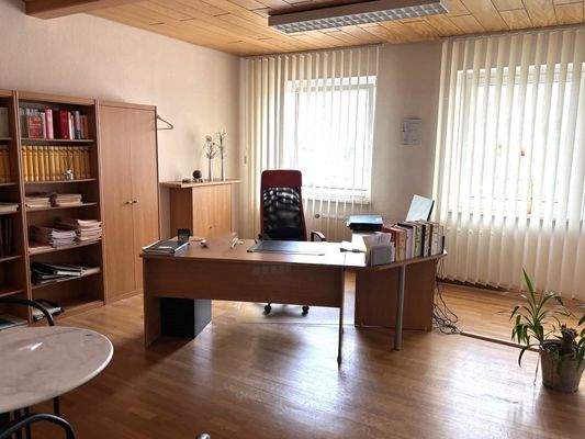 Büro-/ Besprechungsraum