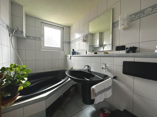 Badezimmer EG