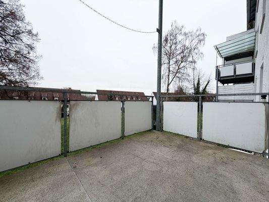 Balkon: 6 m² für kleine Pausen und  Sonnenanbeter-Frühstück