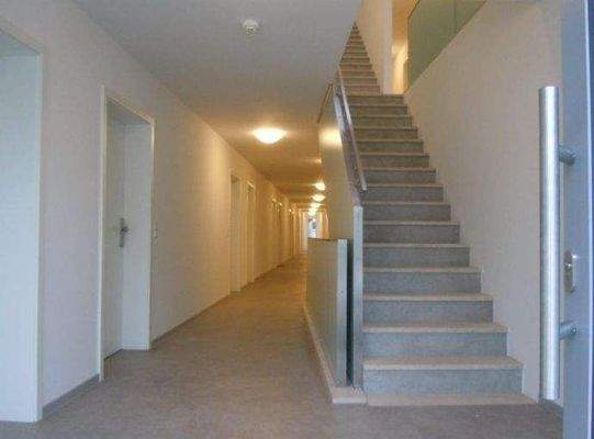 WS Eingangsflur ud Treppe