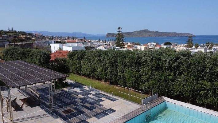 Kreta, Stalos: Luxuriöse Villa mit Meerblick in Strandnähe zu verkaufen