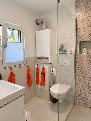 Vorderhaus Badezimmer