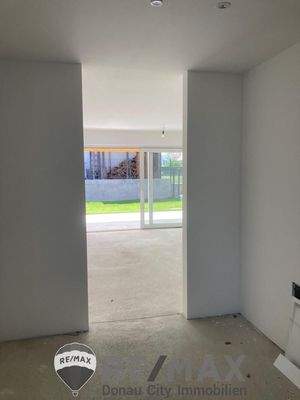 Vorraum - Wohnzimmer - belagsfertig