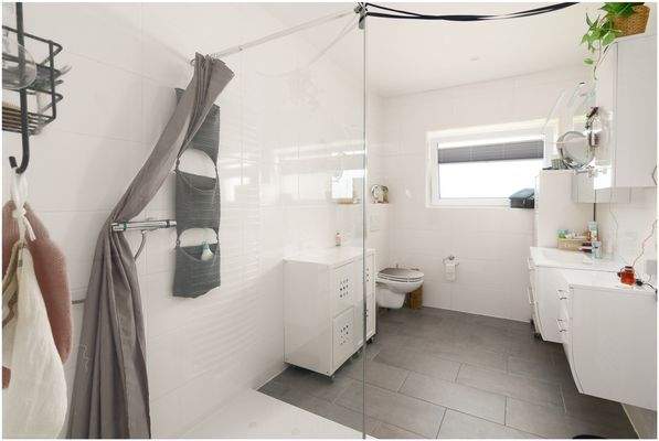Einliegerwohnung Badezimmer