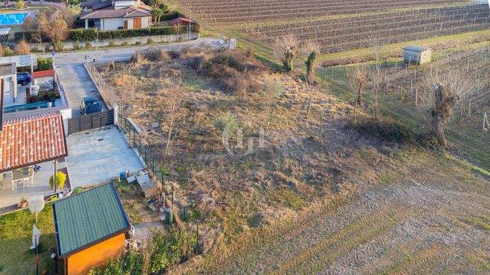 VEDUTA AEREA TERRENO