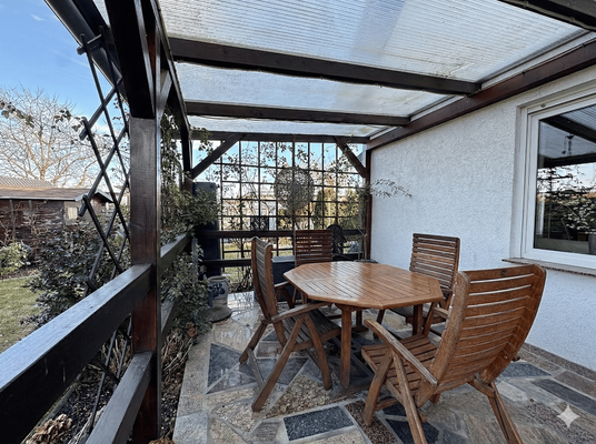 Großzügige Terrasse