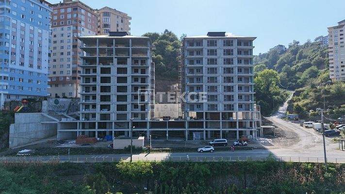 3-Bedroom Apartments in New Building in Trabzon Konakonu