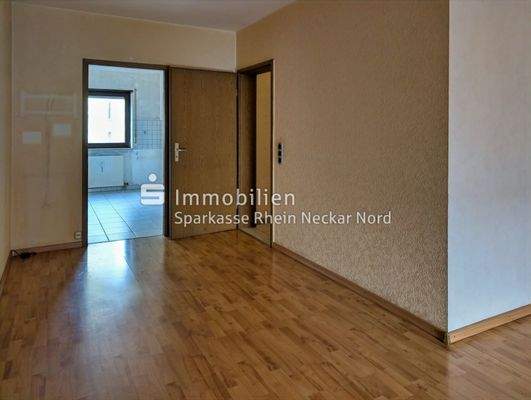 Essbereich mit Blick zur Küche