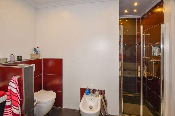 Bad vom Elternschlafzimmer