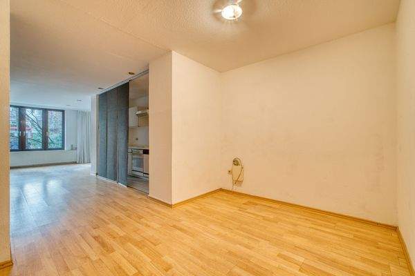 Raum 1: Arbeitsbereich