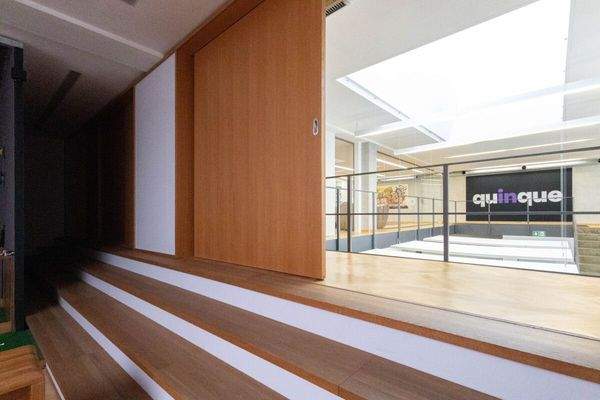 Schiebetür zum Besprechungsraum