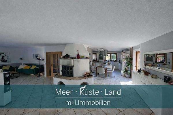 Blick zur offenen Küche