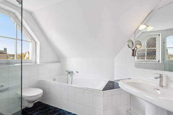 Dusch- und Wannenbad