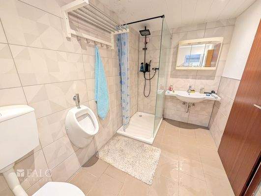 Badezimmer 1. OG Altbau