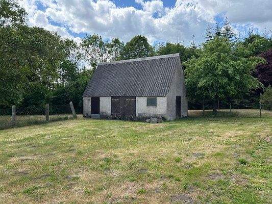 Garage und Nebengelass