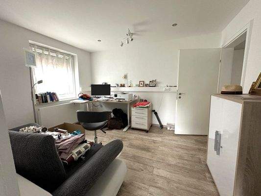 Büro im Erdgeschoss