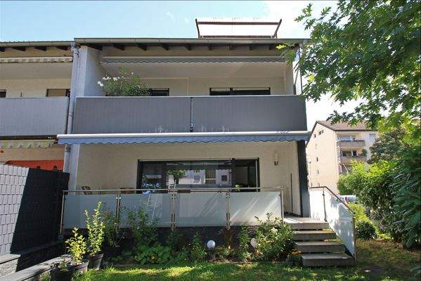 Rückanscht des Hauses mit Gartenzugang