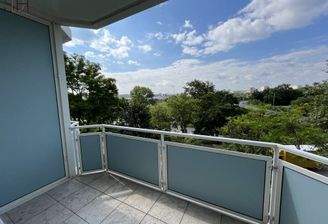 Blick ins Grüne - Ruheoase eigener Balkon