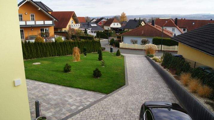 Außenansicht Einfahrt