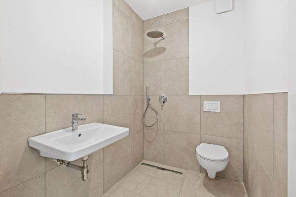 Duschbad und Gäste WC im Erdgeschoss