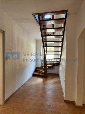 Treppe Innen zum Dachgeschoss