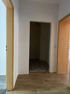 Flur mit Blick zur Küche