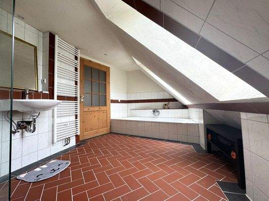 Badezimmer Dachgeschoss