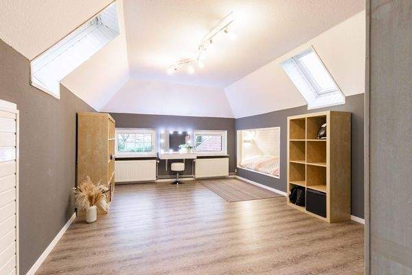 Schlafzimmer im Obergeschoss mit Schlafbutze