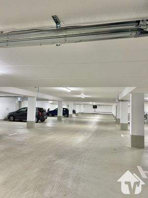 Tiefgeragenstellplatz 2