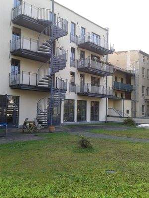 Rückseite mit Balkonen