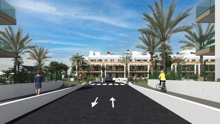 Elegant Golf Apartments Near the Sea in Los Alcázares