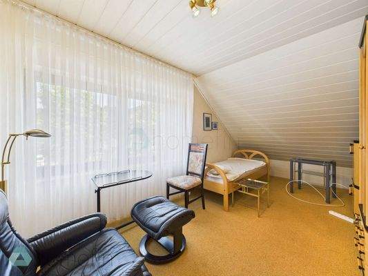 OG | Kinderzimmer/Büro