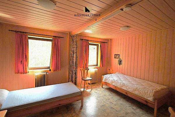 das Beispiel eines der Zimmer