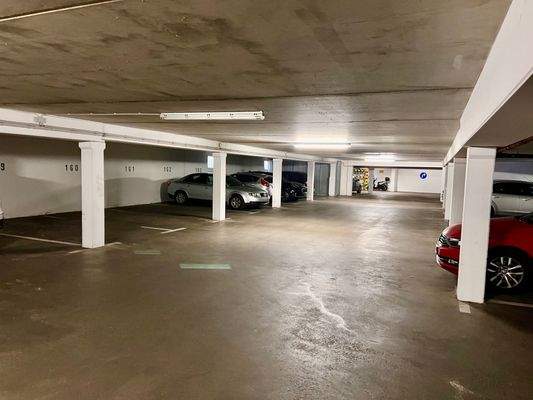 Tiefgarage mit Einzelparkern