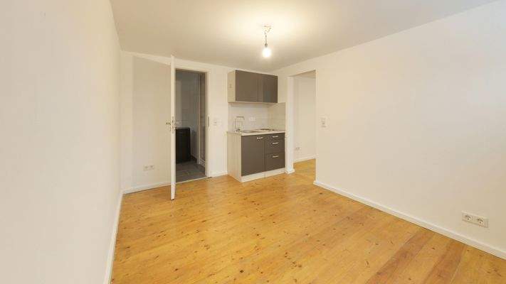 Wohnküche Untergeschoss links