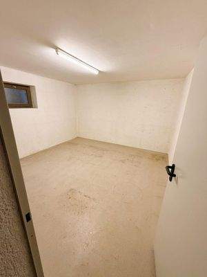 großzügiger Kellerraum