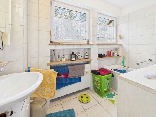 Badezimmer (I. OG)