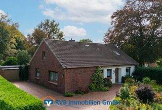 Auffahrt / Garage - KI-generiert