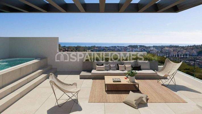 3 Bedroom Sea View Houses in Estepona Next to Golf Courses