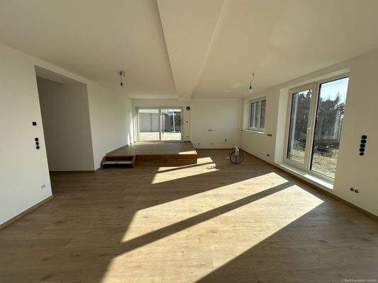 Wohn-/Essbereich mit offener Küche