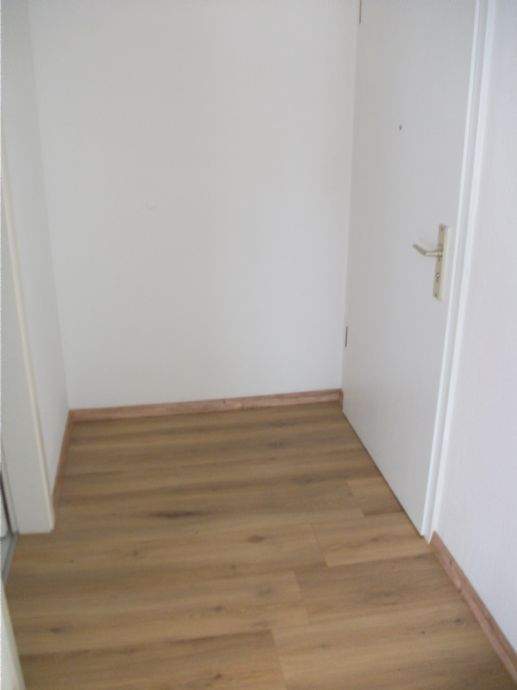 Frankenberger Str. %%% ACHTUNG! günstige 1-Raum-Wohnung - Laminat %%%%