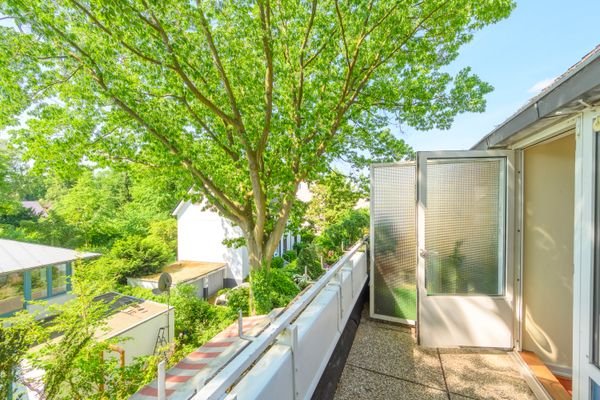 Balkon mit Blick ins Grüne