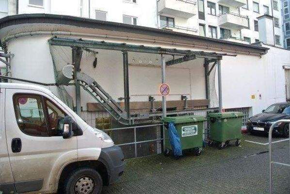 Anlieferung mit Rampe