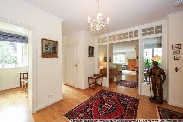 14 Diele Blick Richtung Wohnzimmer