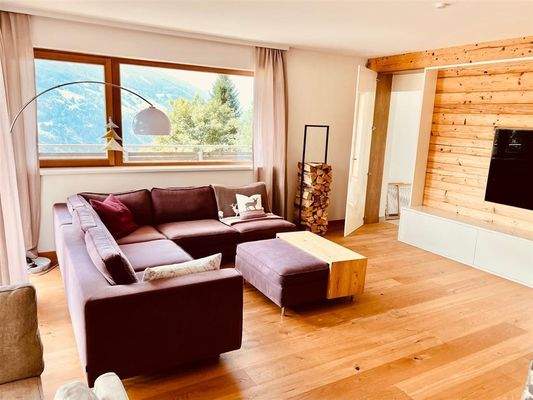 38b67d4c-48f0-4a39-b447-2033dac0ae3a