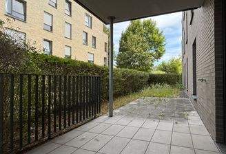 Garten mit Terrassenboden