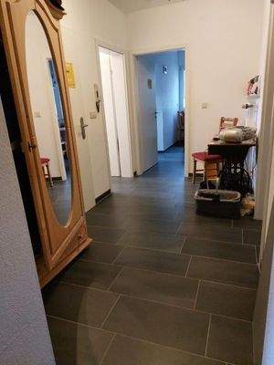 Blick in den Flur in EG-Wohnung