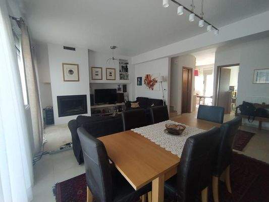 Kreta, Atsipopoulo: Geräumige 2-stöckige Villa in einem ruhigen Dorf in der Nähe des Meeres zu verkaufen