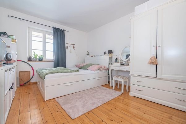Wohnung EG/OG rechts