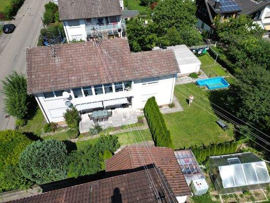 Vorteil Zweifamilienhaus Garten rechts